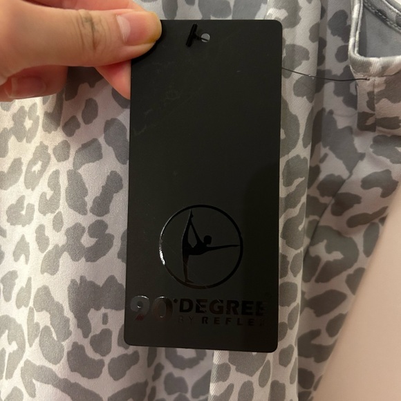 Leopard Pattern Tie Back Tank Top - Picture 5 of 7